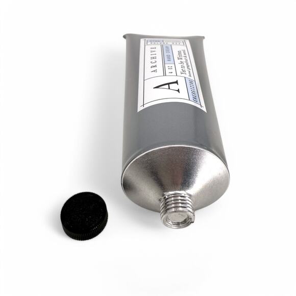 Archive Yet to be Written Hand Cream Grapefruit and Neroli Margot Elena 4 oz - Picture 3 of 3